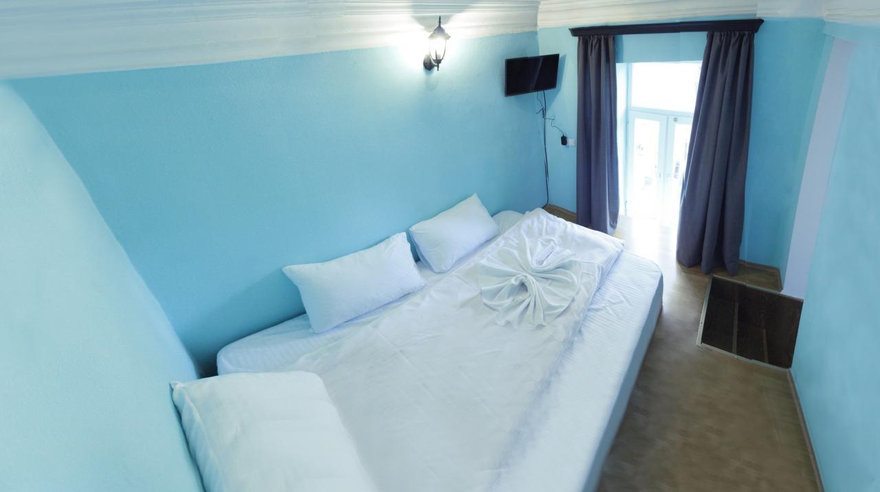 Hotel Rustaveli 36 Tbiliszi Kültér fotó