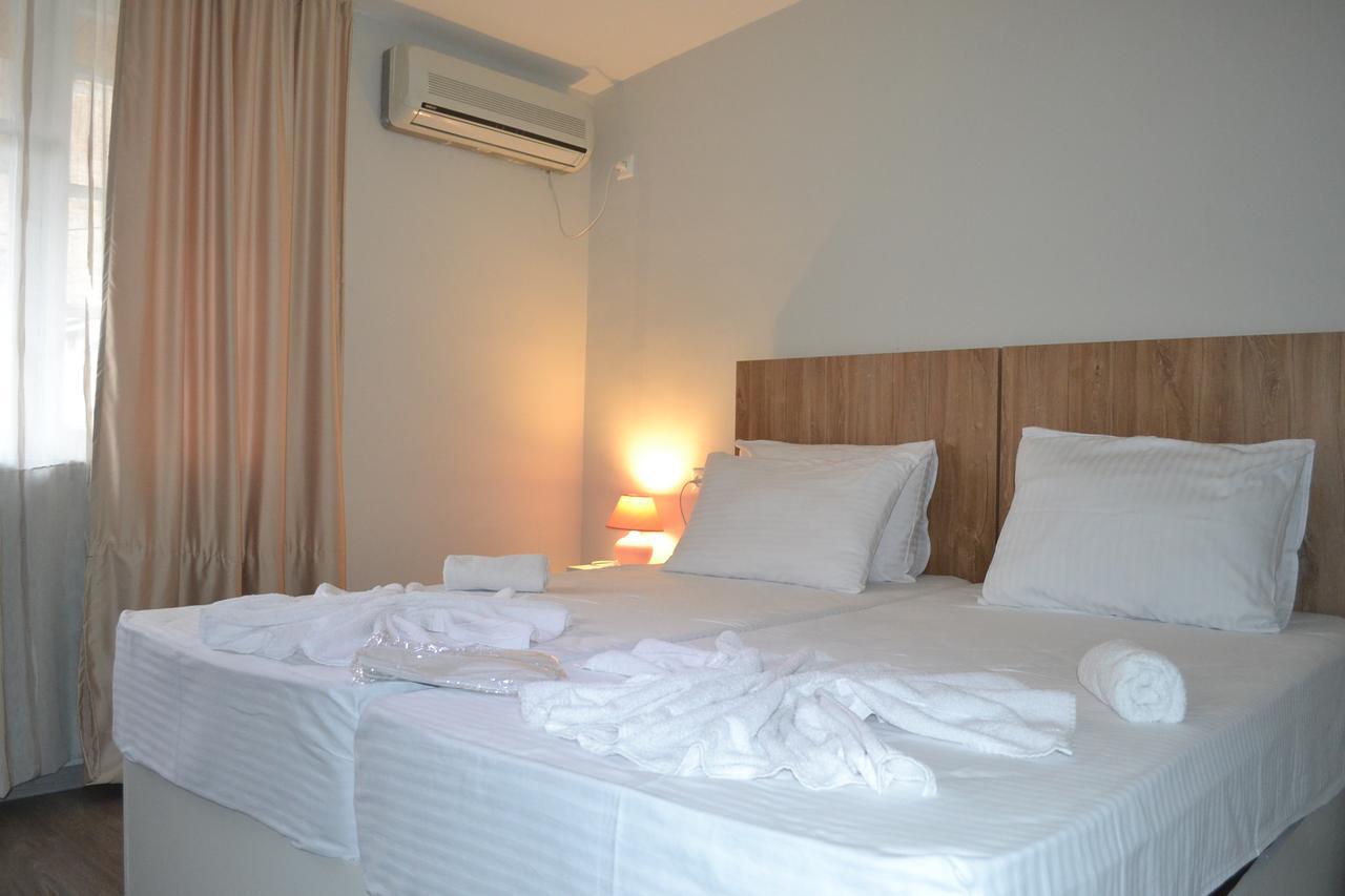 Hotel Rustaveli 36 Tbiliszi Kültér fotó