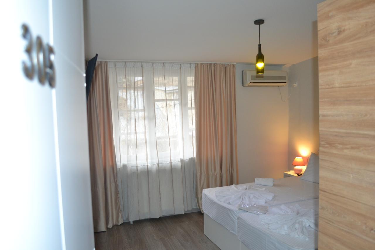 Hotel Rustaveli 36 Tbiliszi Kültér fotó
